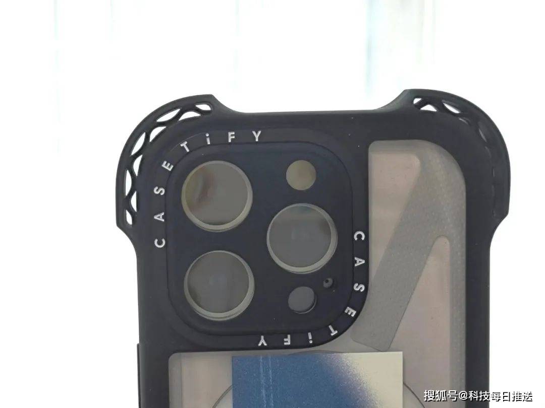 CASETiFY 最新出的iPhone 15手机壳，我们用上了-第3张图片-亚星国际官网