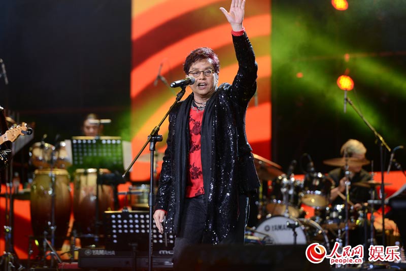 小苹果谭咏麟版假如谭咏麟版现场版