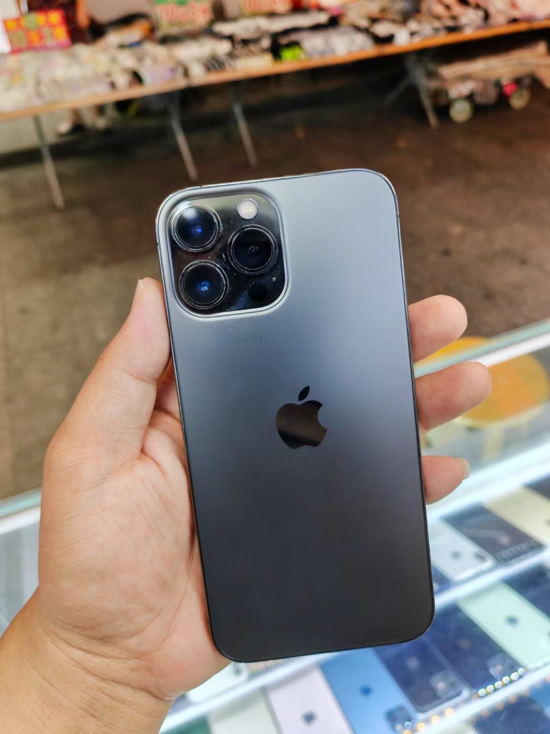 苹果新机高端版苹果新机iphone17e曝光-第2张图片-亚星国际官网
